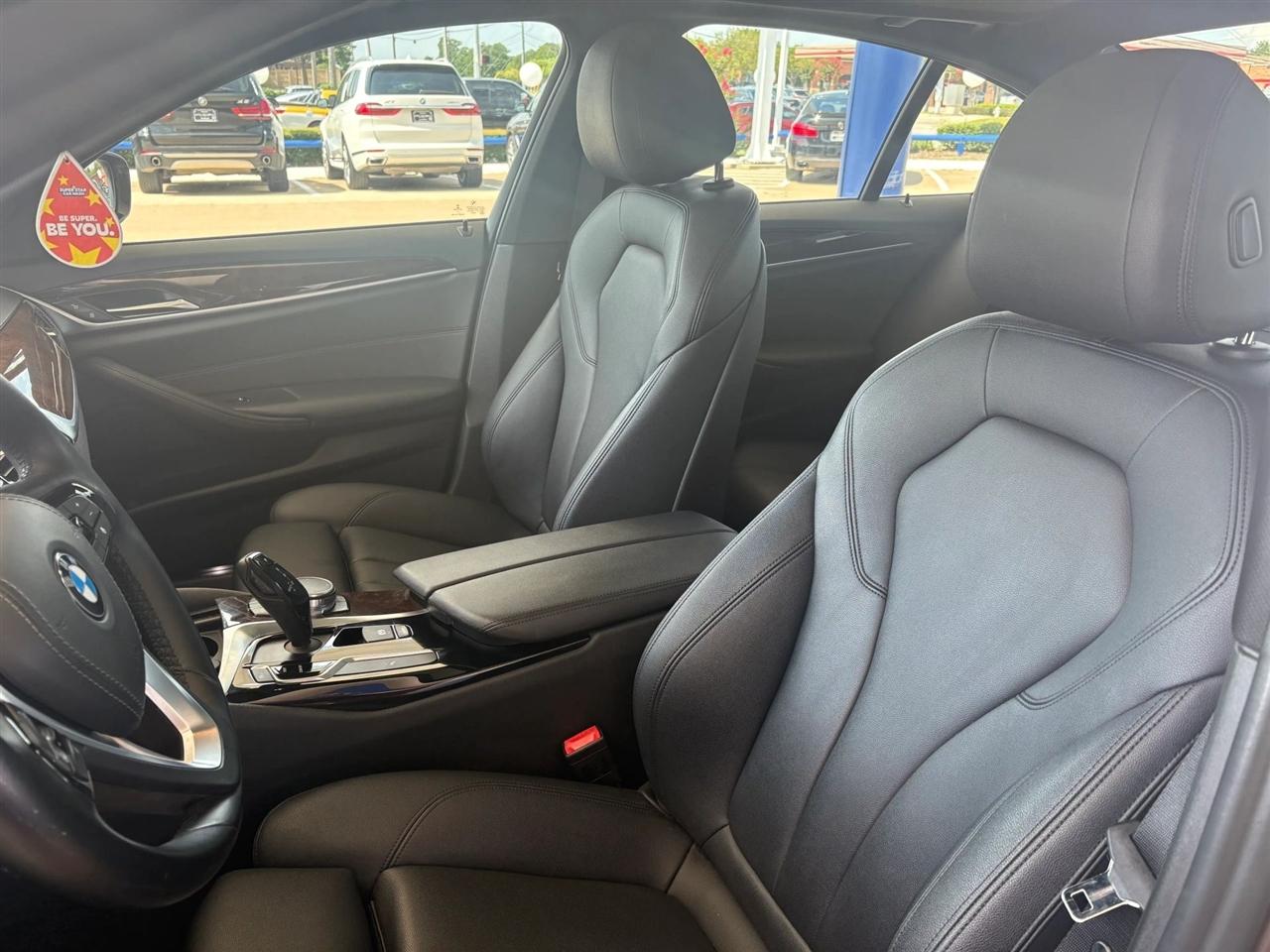 BMW 5-Series  2018