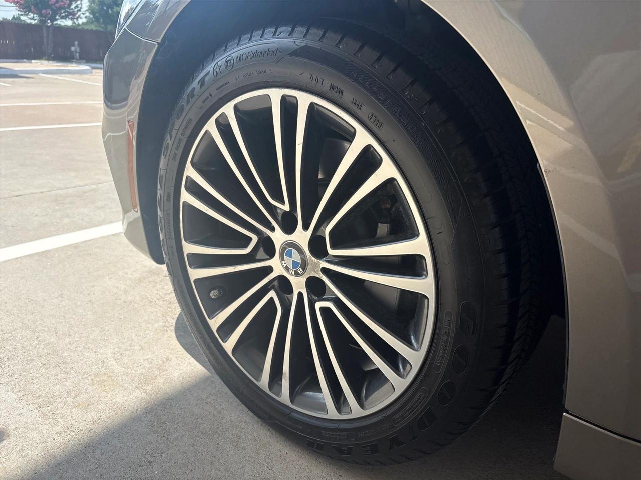 BMW 5-Series  2018