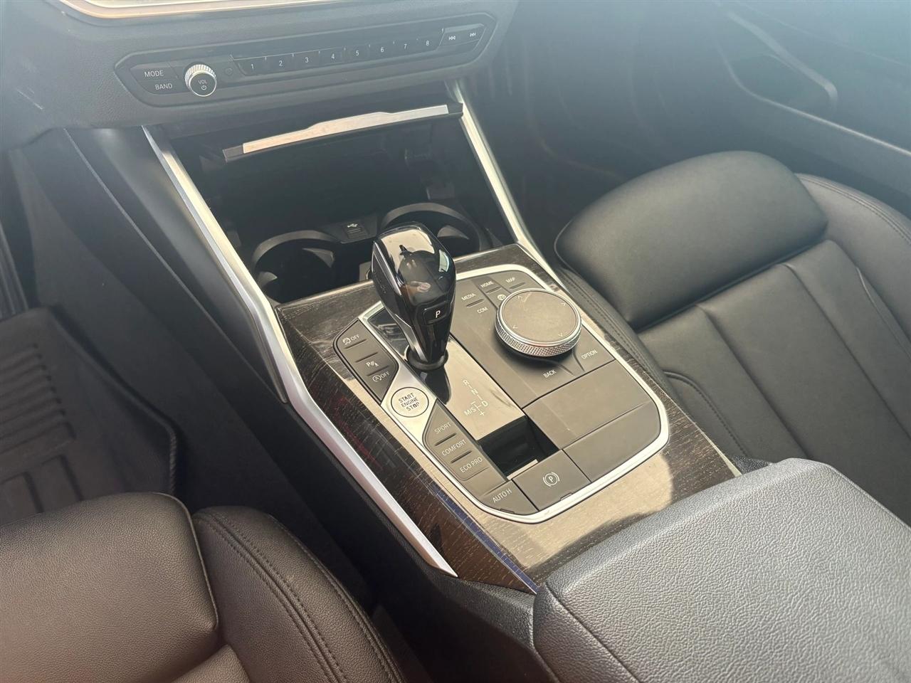 BMW 3-Series  2021