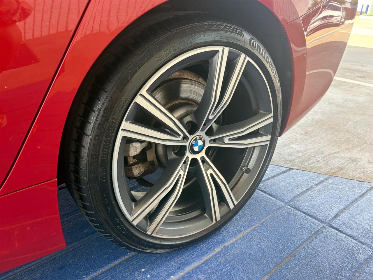 BMW 3-Series  2021