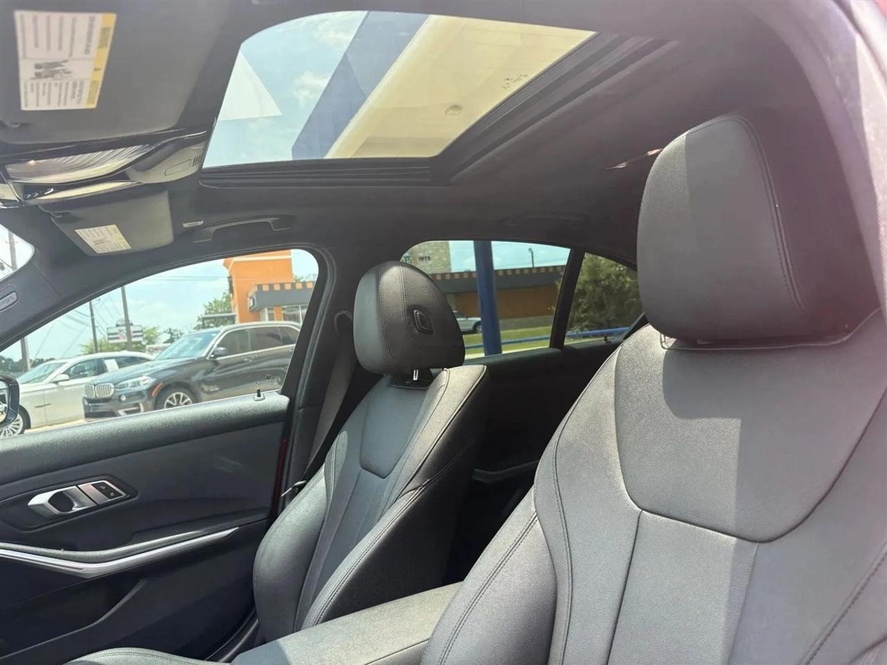 BMW 3-Series  2021