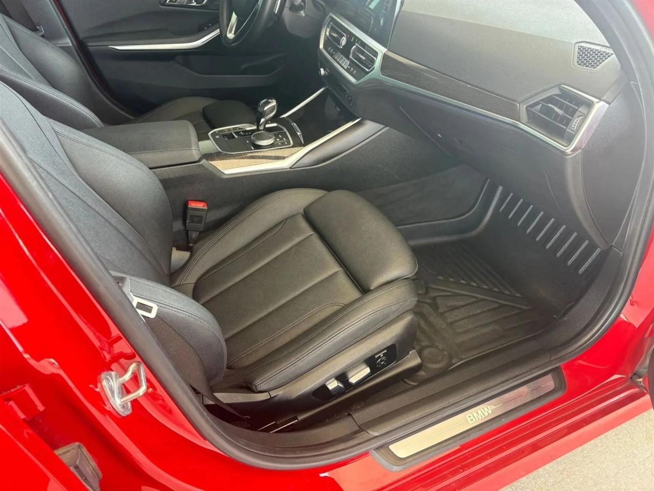 BMW 3-Series  2021