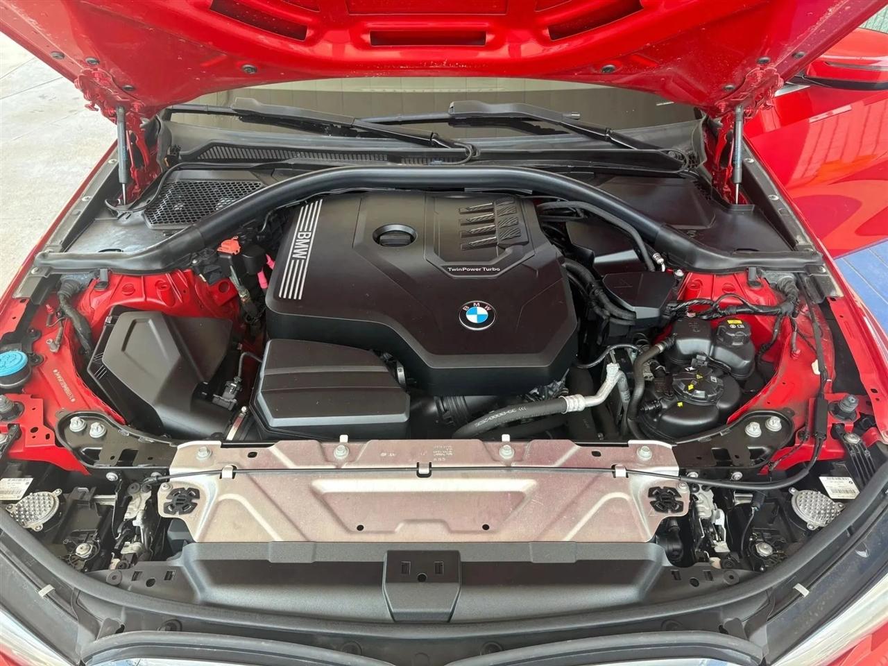 BMW 3-Series  2021