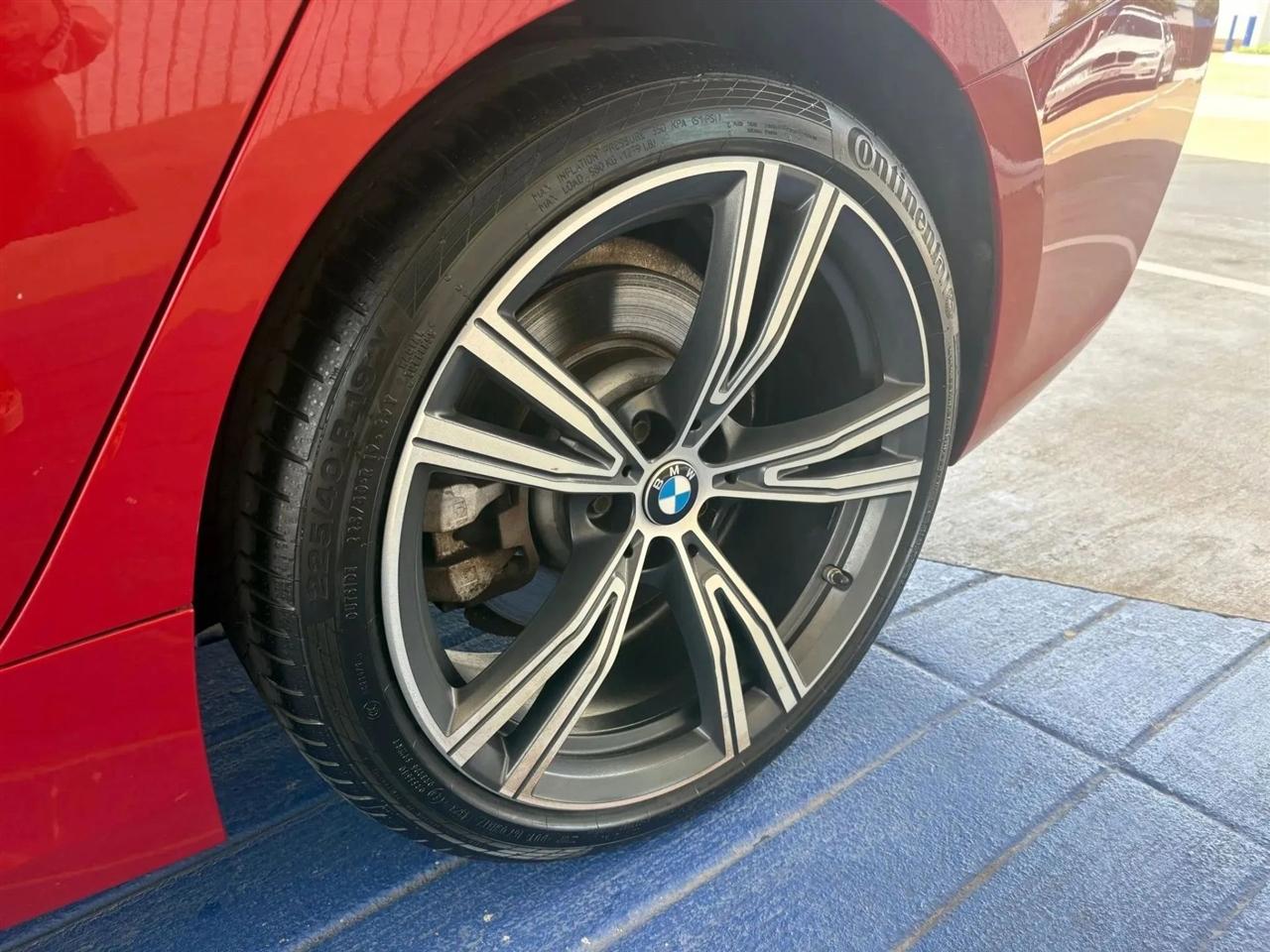 BMW 3-Series  2021