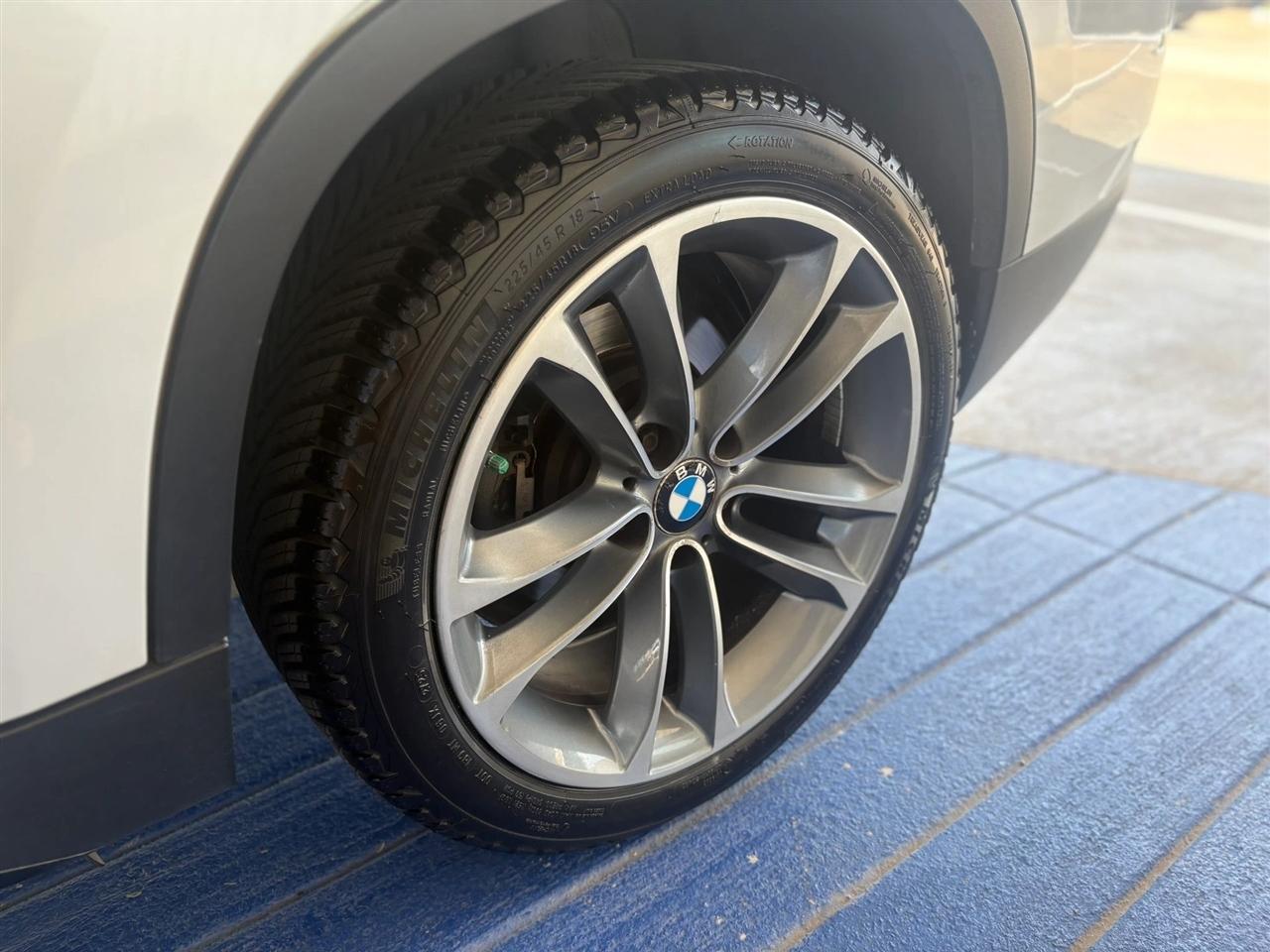 BMW X1  2013