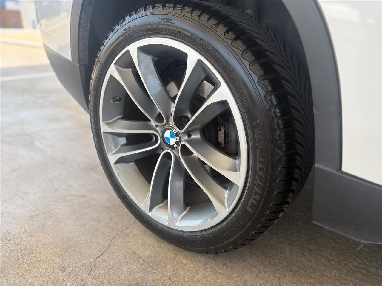 BMW X1  2013