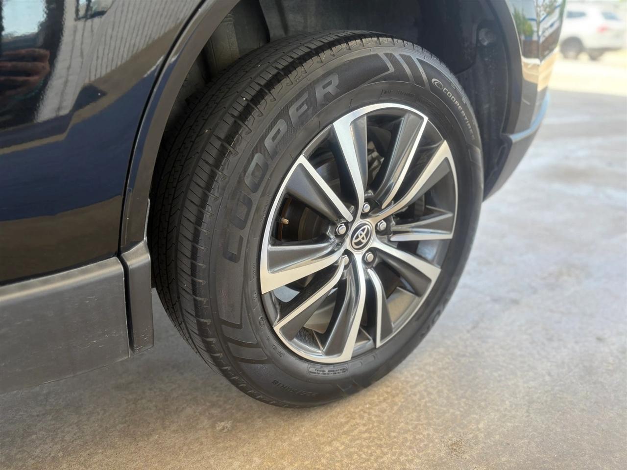 Toyota Venza  2022