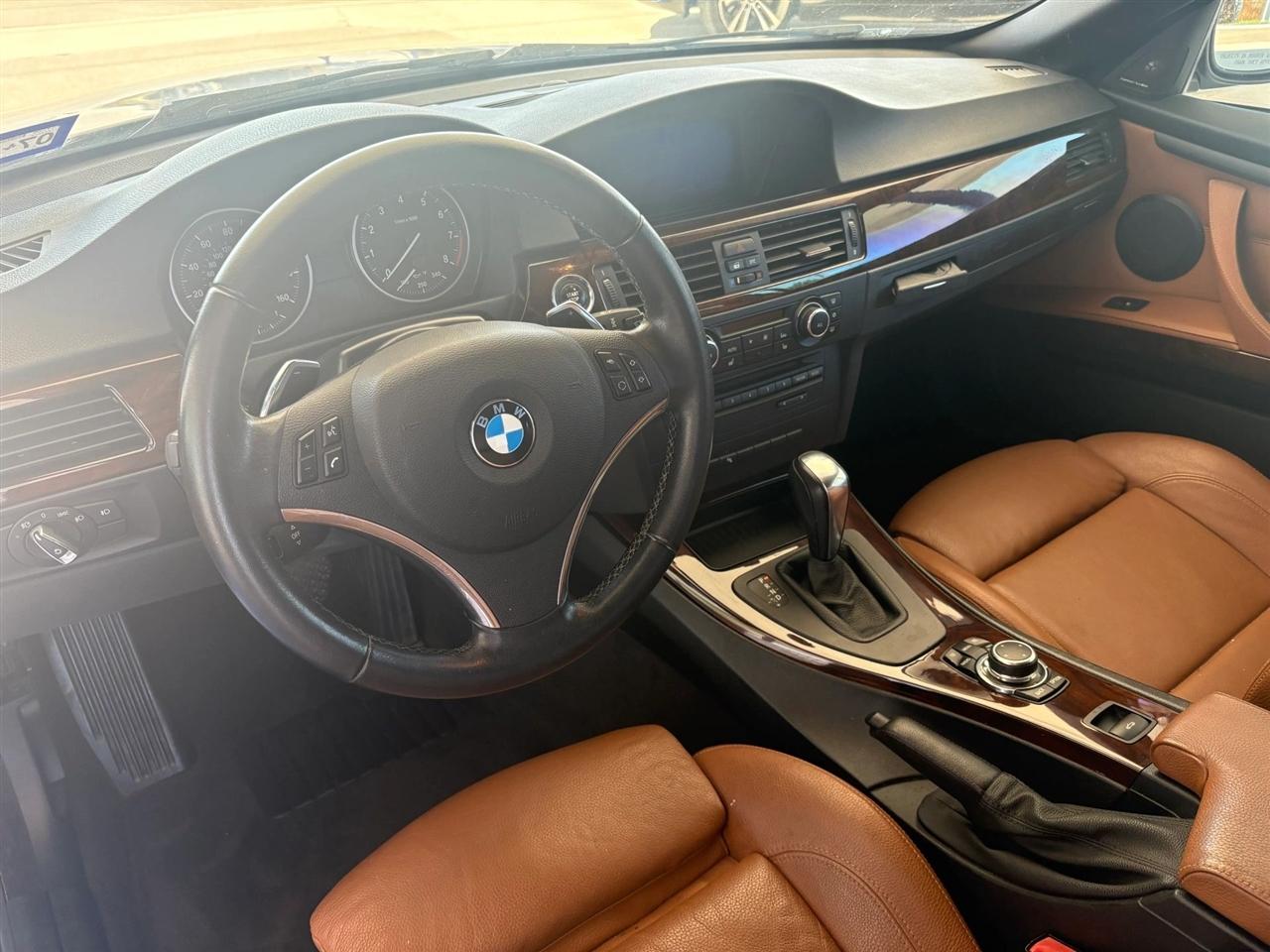 BMW 3-Series  2011