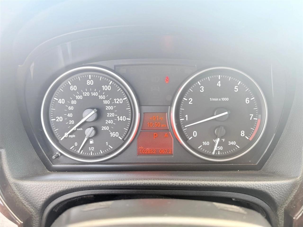 BMW 3-Series  2011