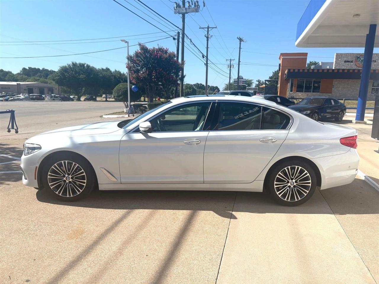 BMW 5-Series  2018