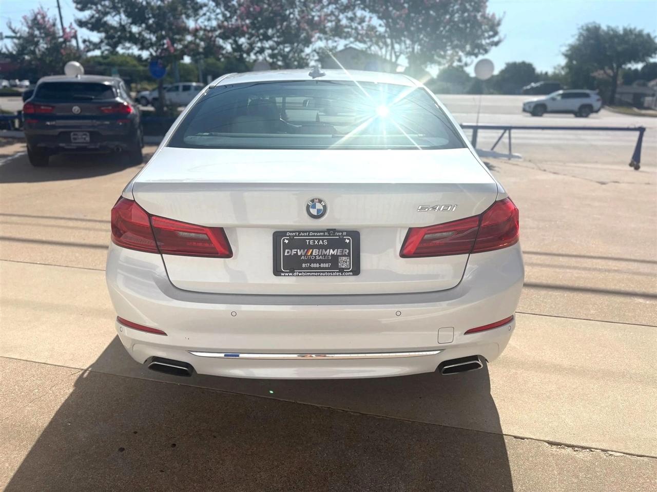BMW 5-Series  2018