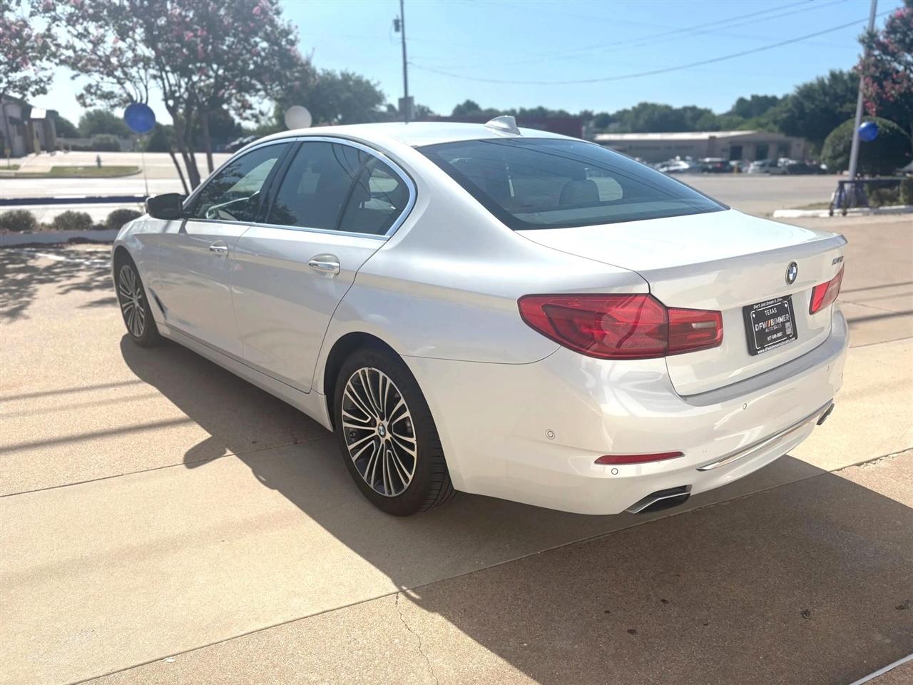 BMW 5-Series  2018