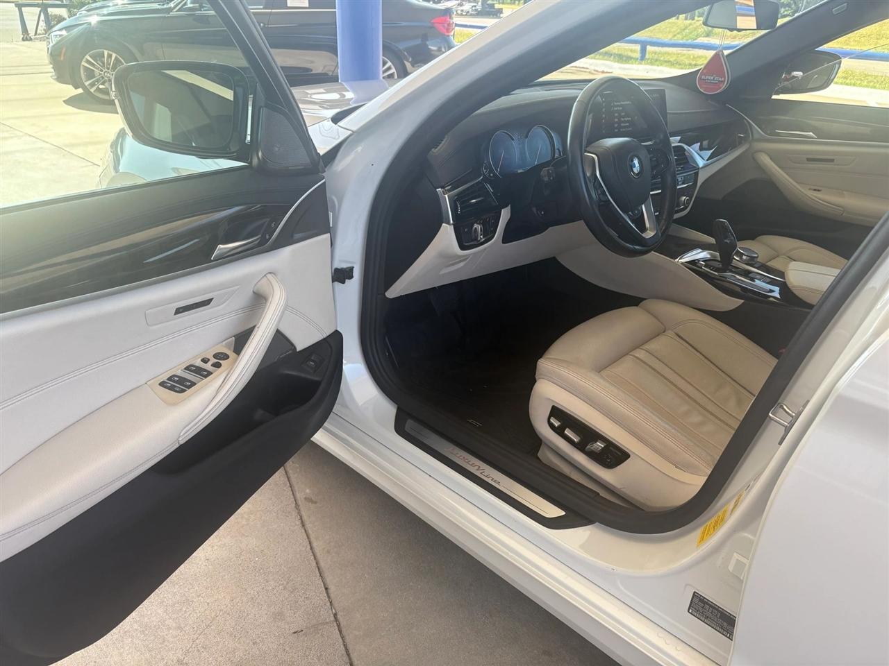 BMW 5-Series  2018