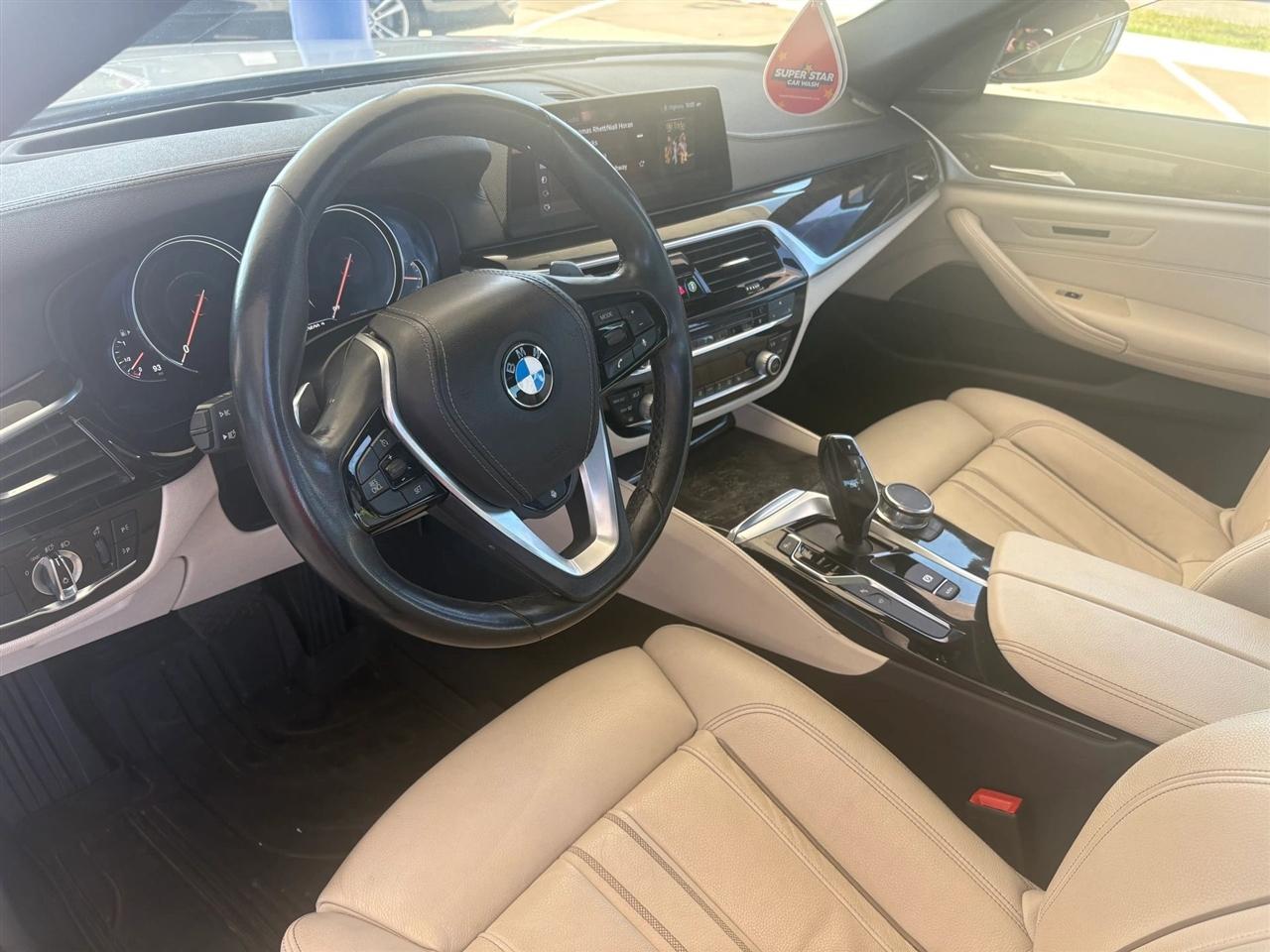 BMW 5-Series  2018