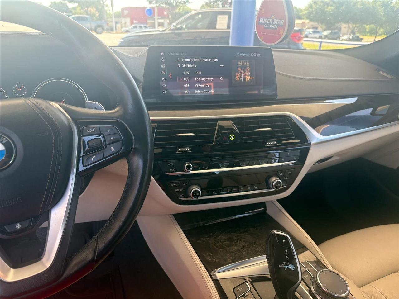 BMW 5-Series  2018