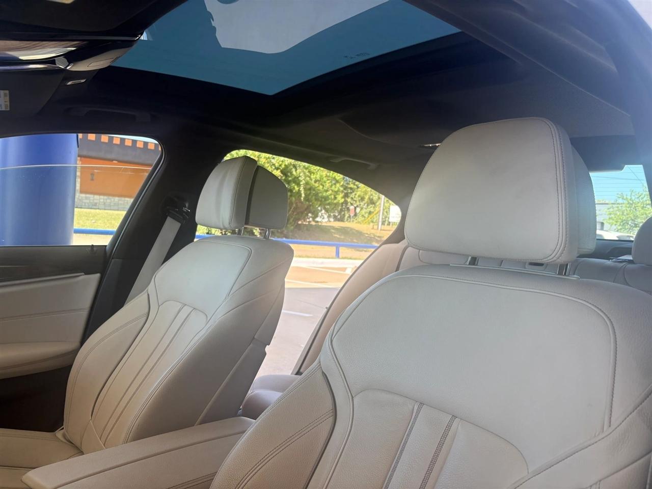 BMW 5-Series  2018