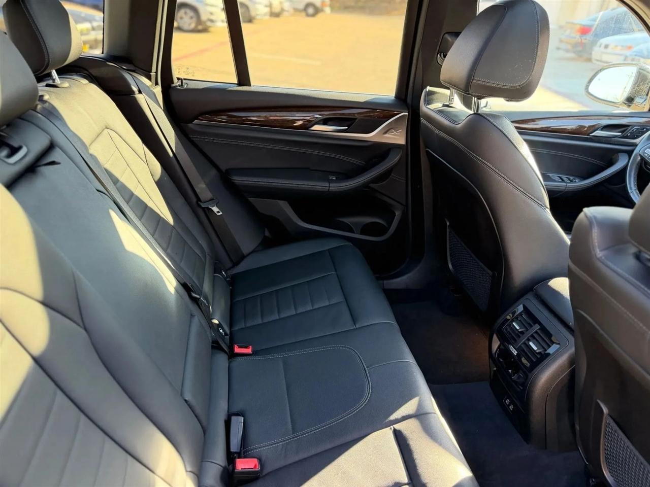 BMW X3  2021