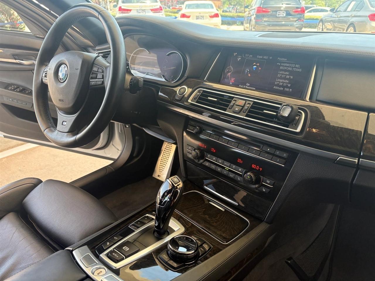 BMW 7-Series  2015