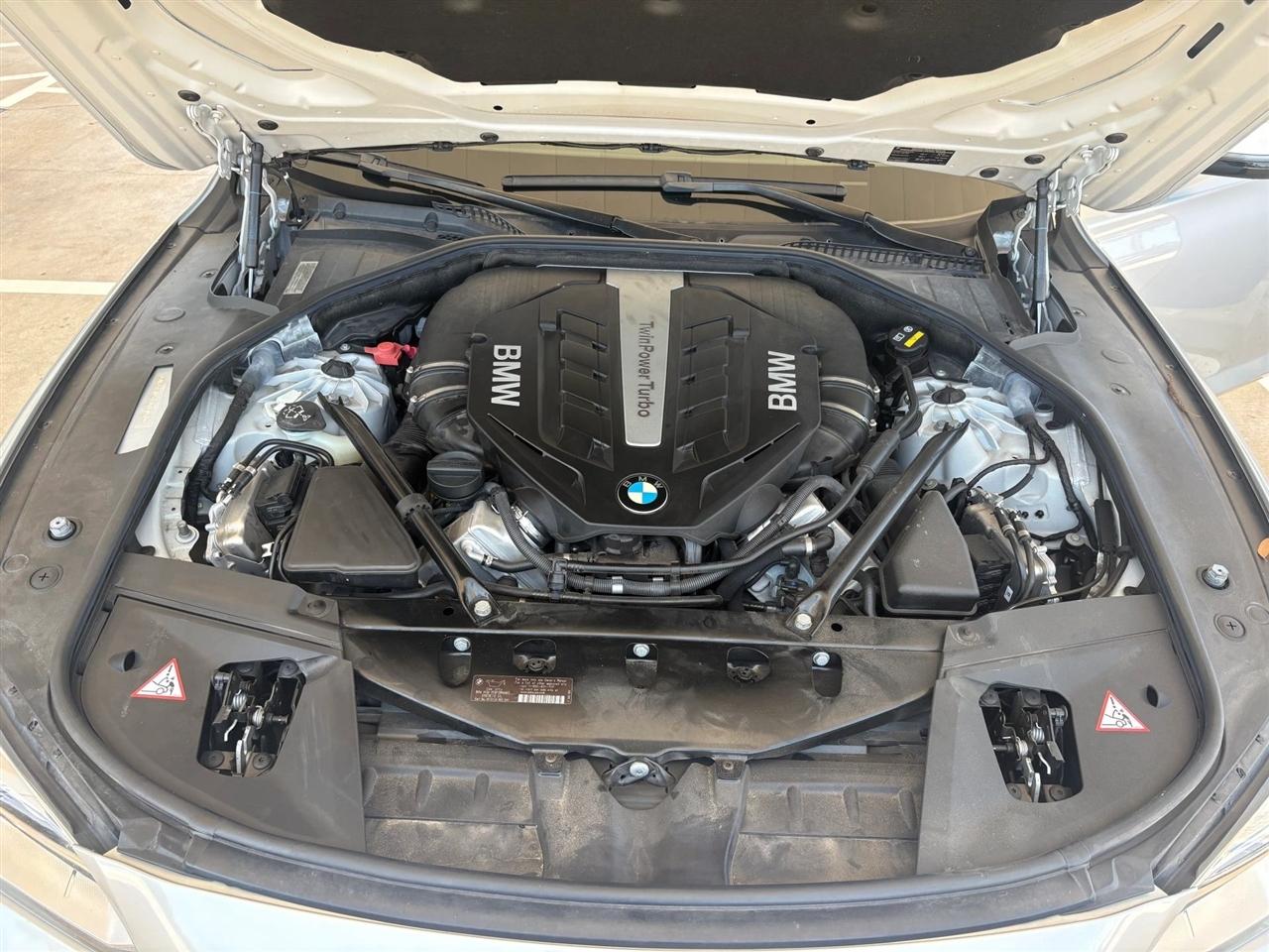 BMW 7-Series  2015