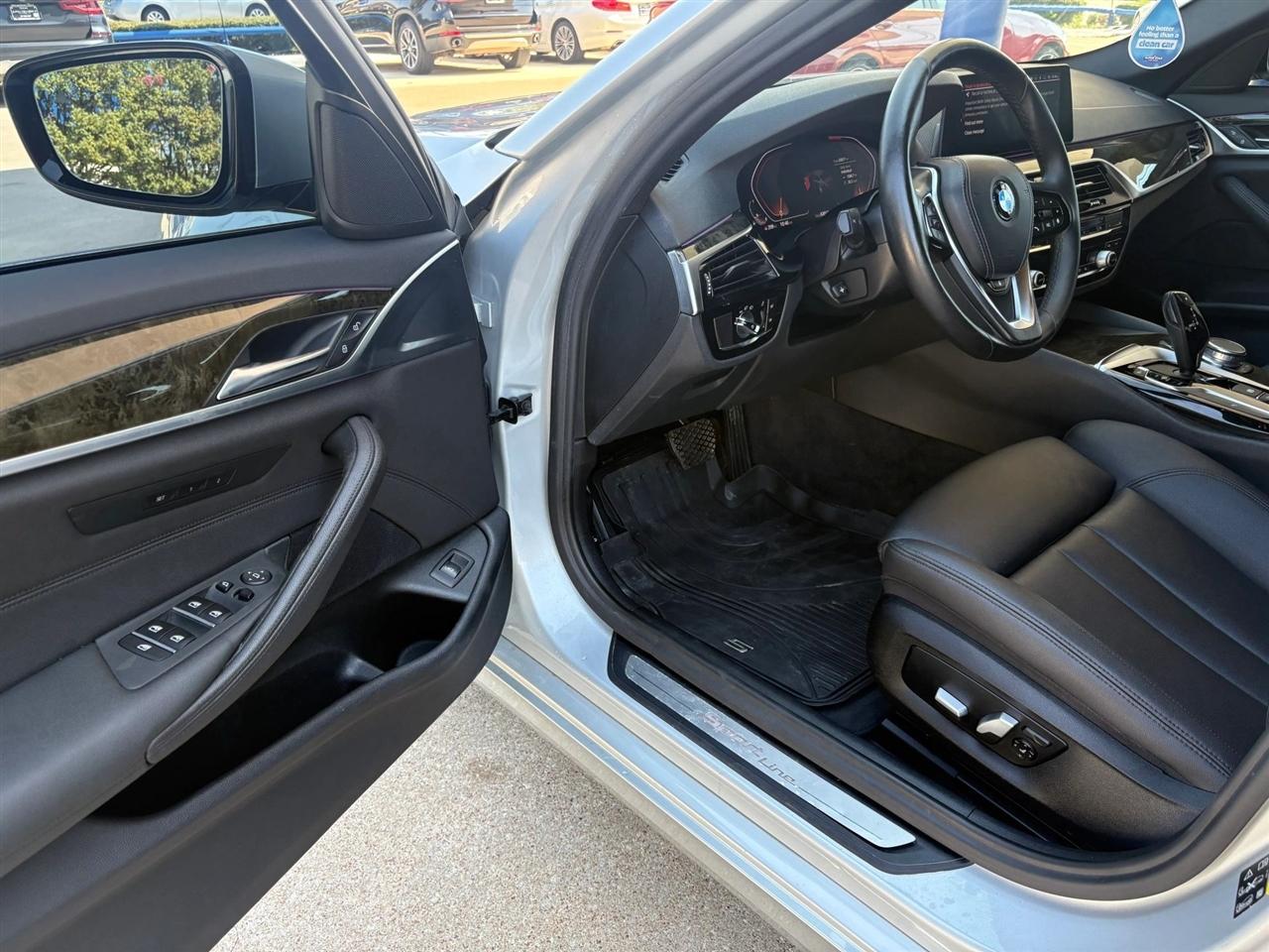 BMW 5-Series  2020