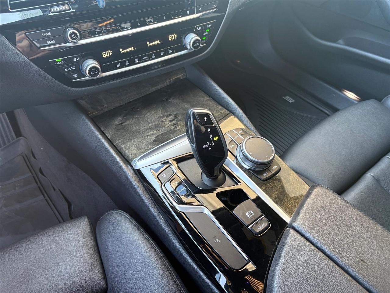 BMW 5-Series  2020