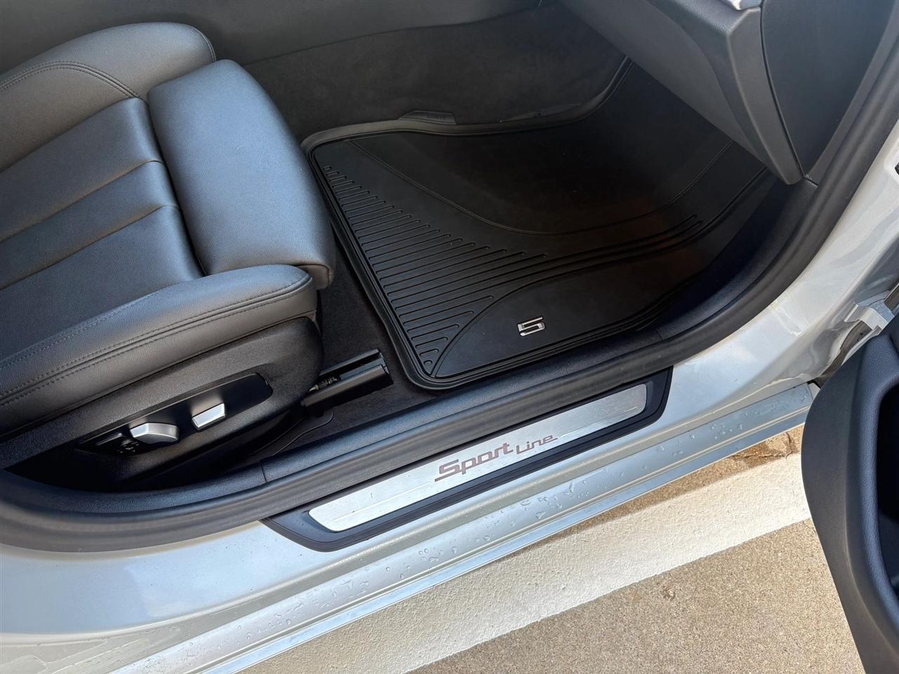 BMW 5-Series  2020