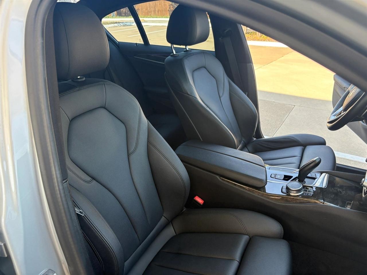 BMW 5-Series  2020