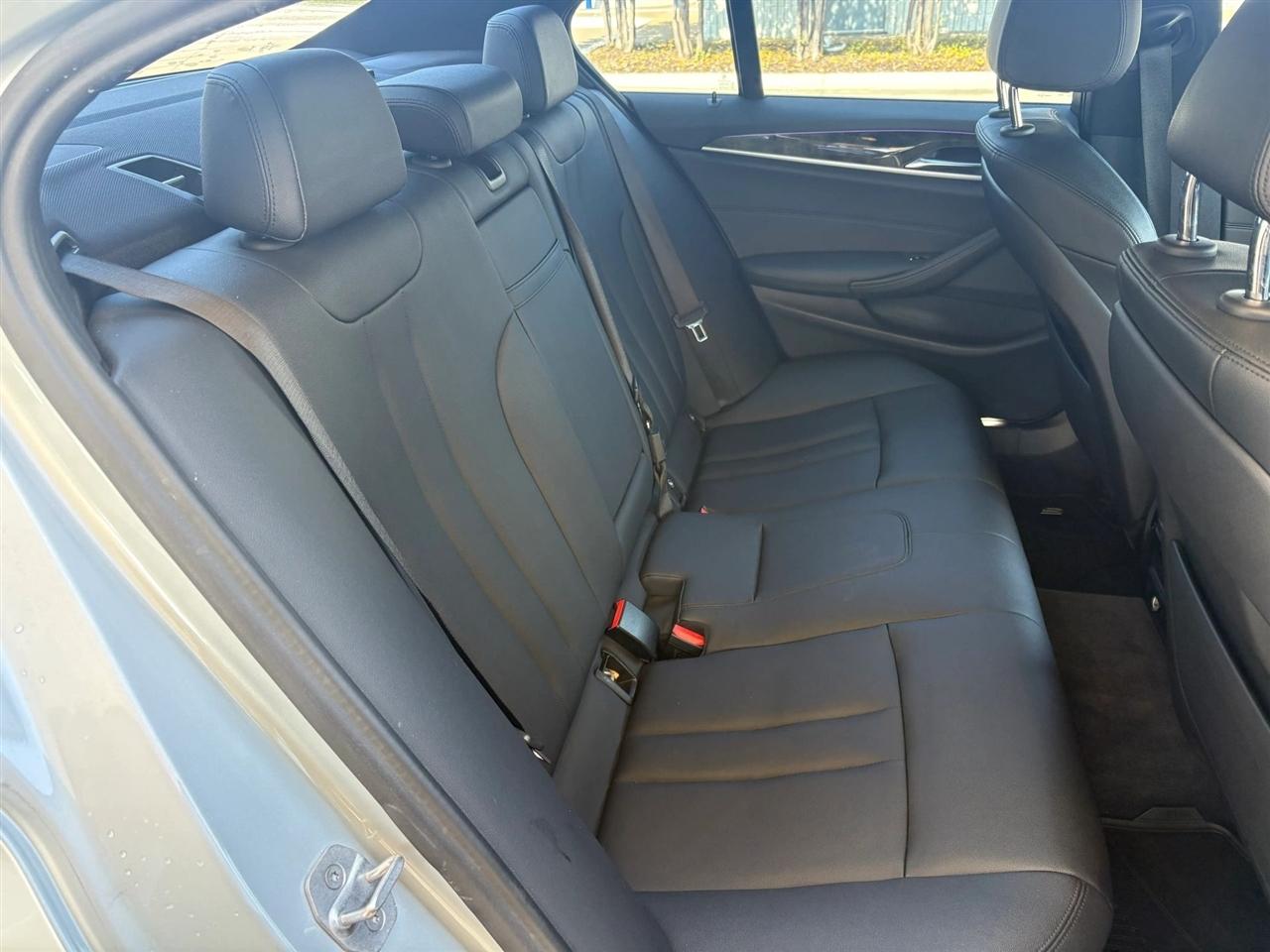 BMW 5-Series  2020