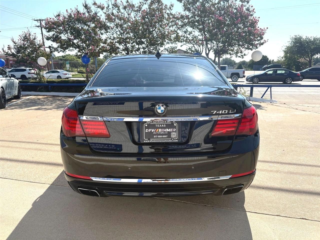 BMW 7-Series  2015