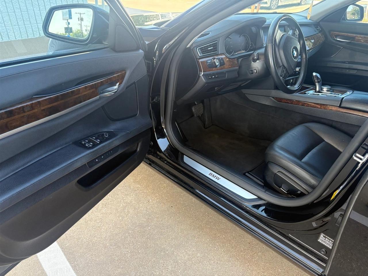 BMW 7-Series  2015
