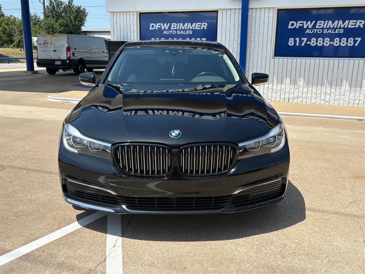 BMW 7-Series  2019