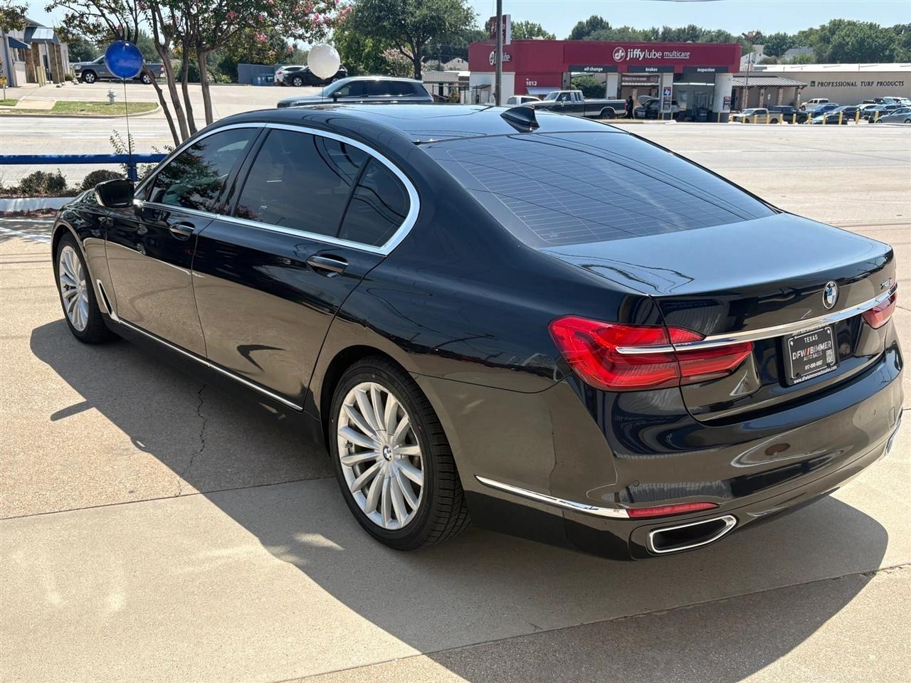 BMW 7-Series  2019