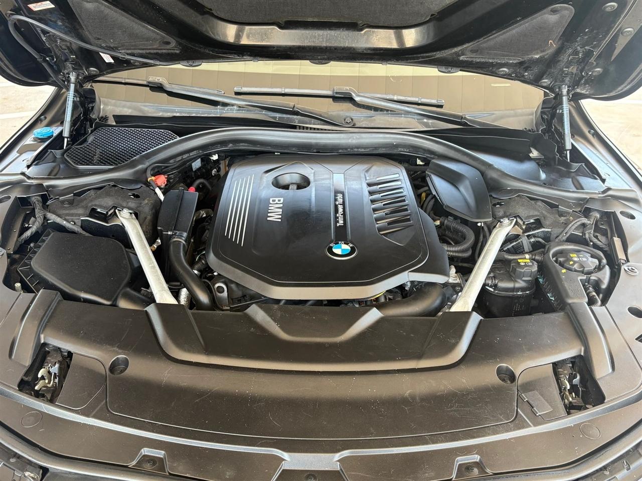 BMW 7-Series  2019