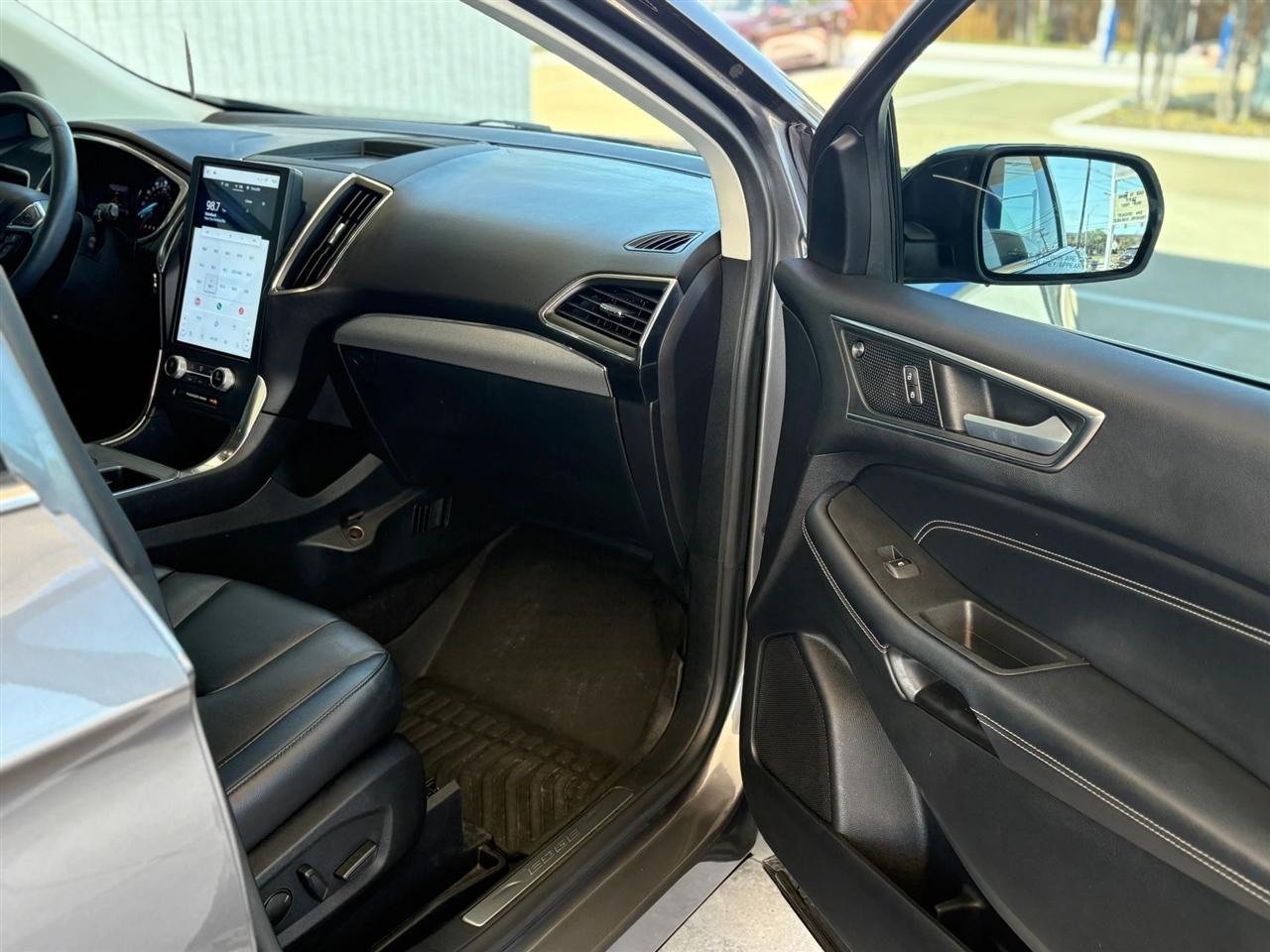 Ford Edge  2021