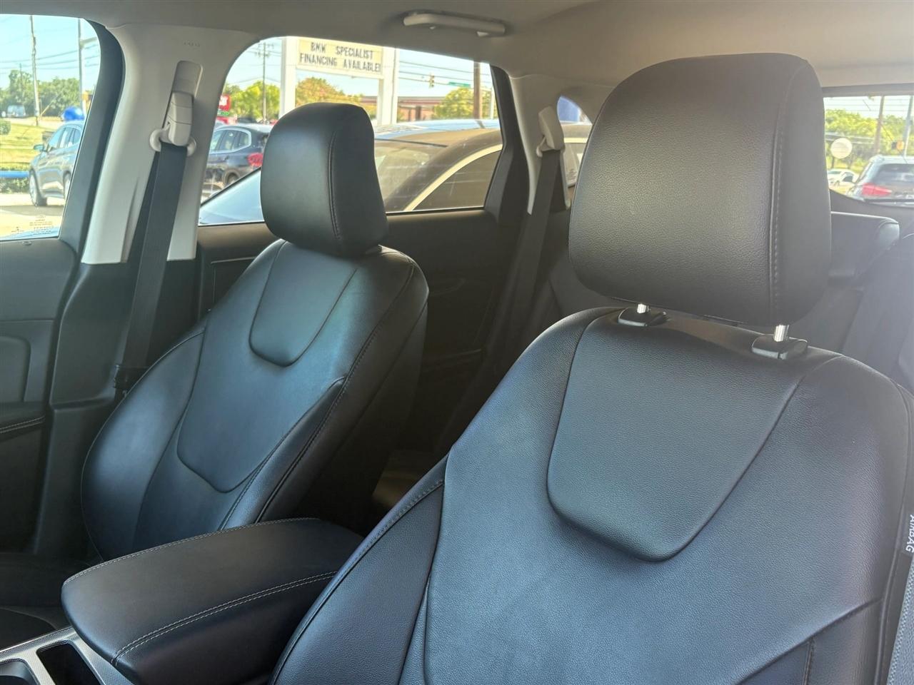 Ford Edge  2021