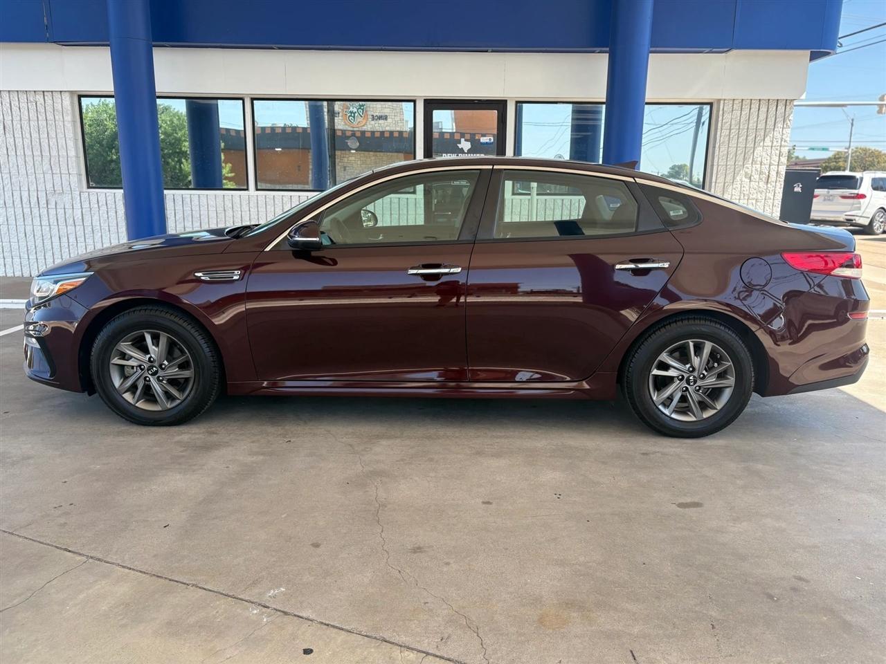 Kia Optima  2019
