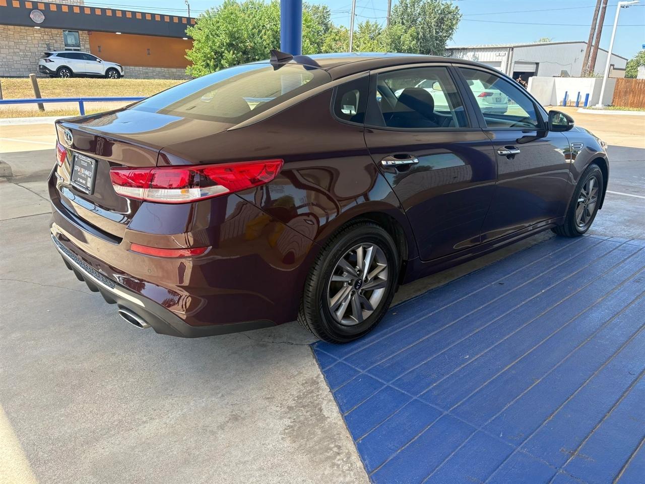 Kia Optima  2019