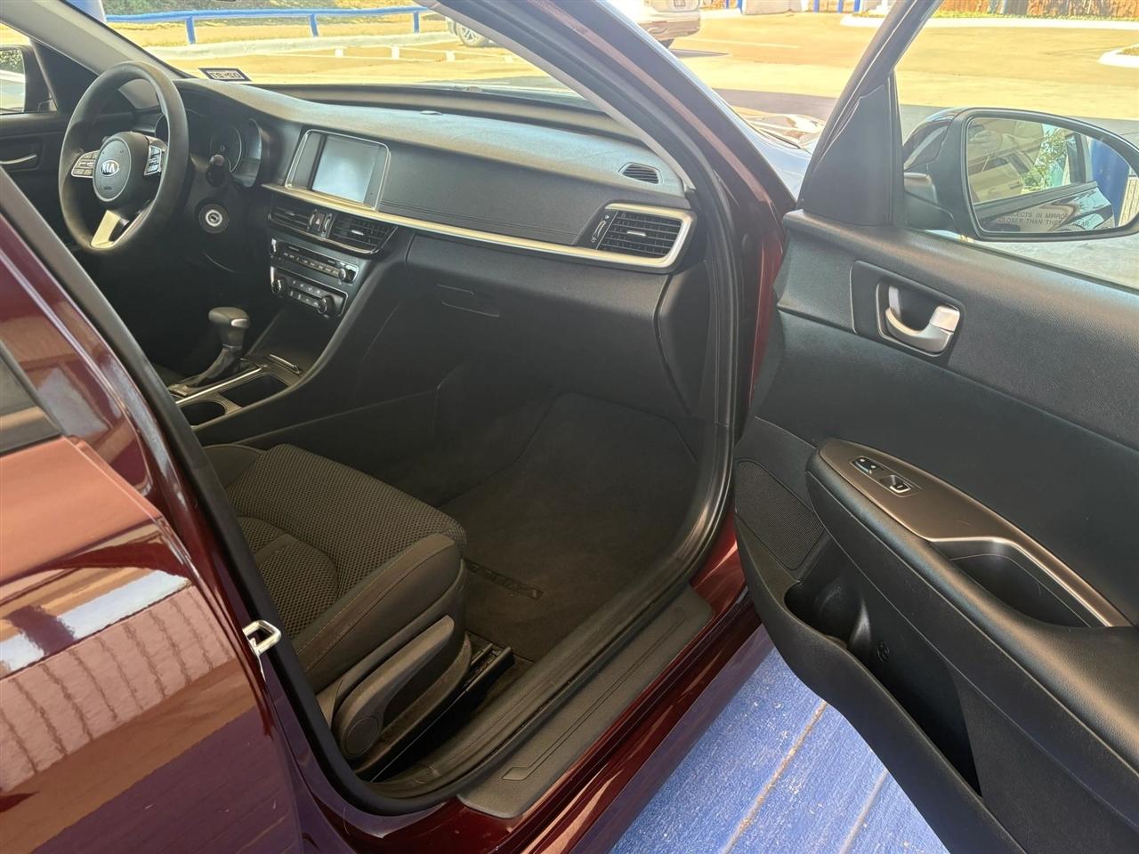 Kia Optima  2019