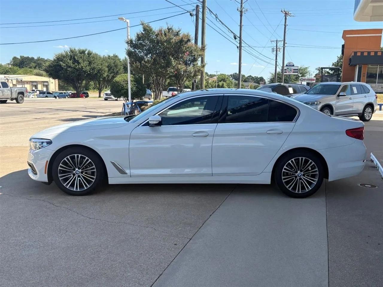 BMW 5-Series  2019