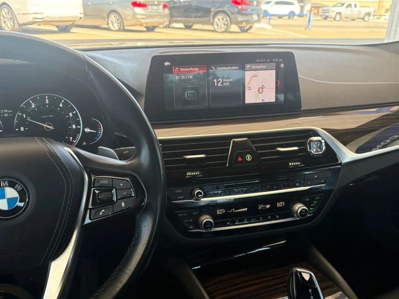 BMW 5-Series  2019