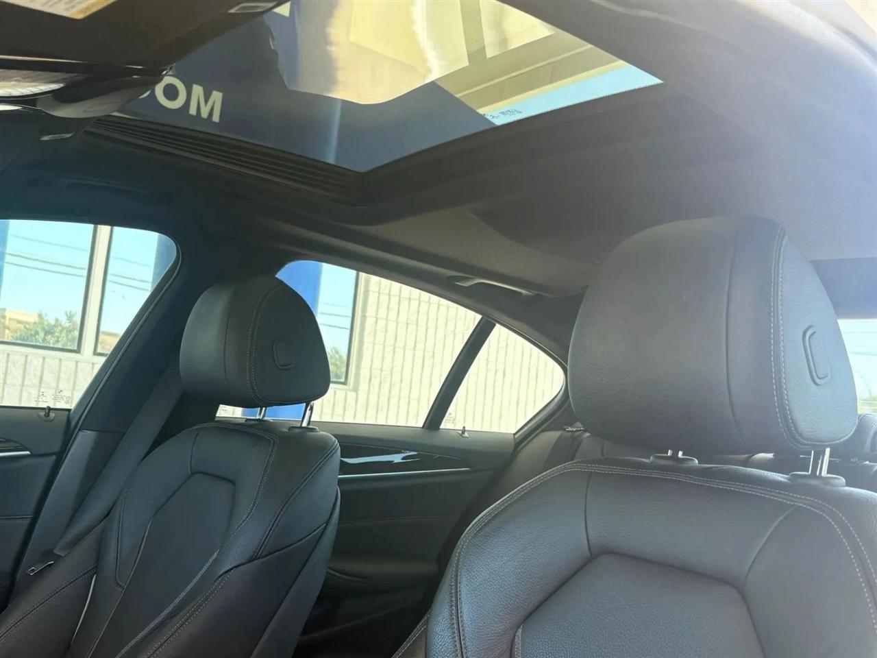 BMW 5-Series  2019
