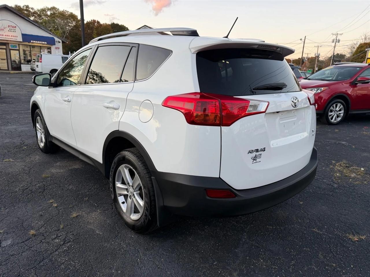 Toyota RAV4 XLE AWD 2013