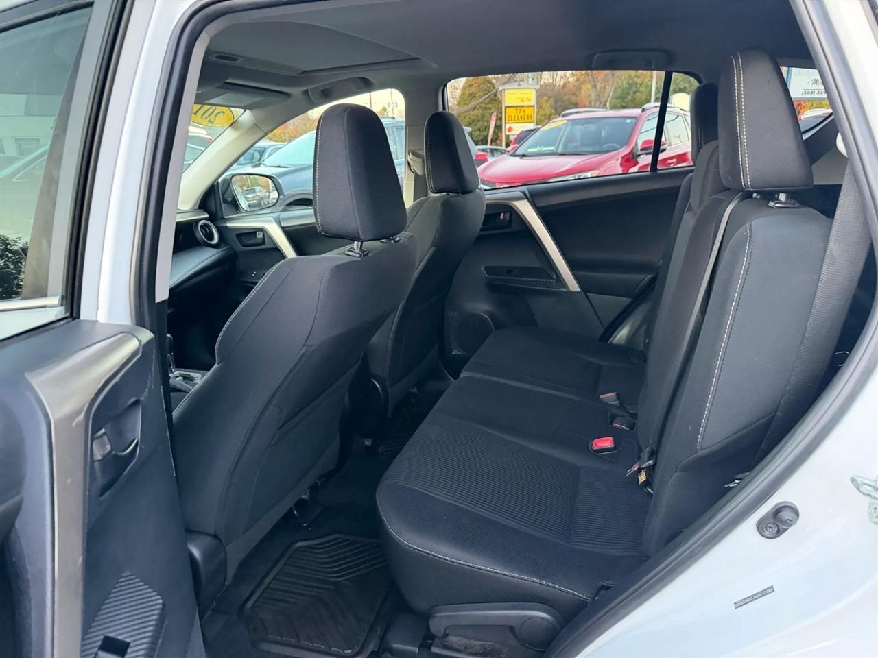 Toyota RAV4 XLE AWD 2013