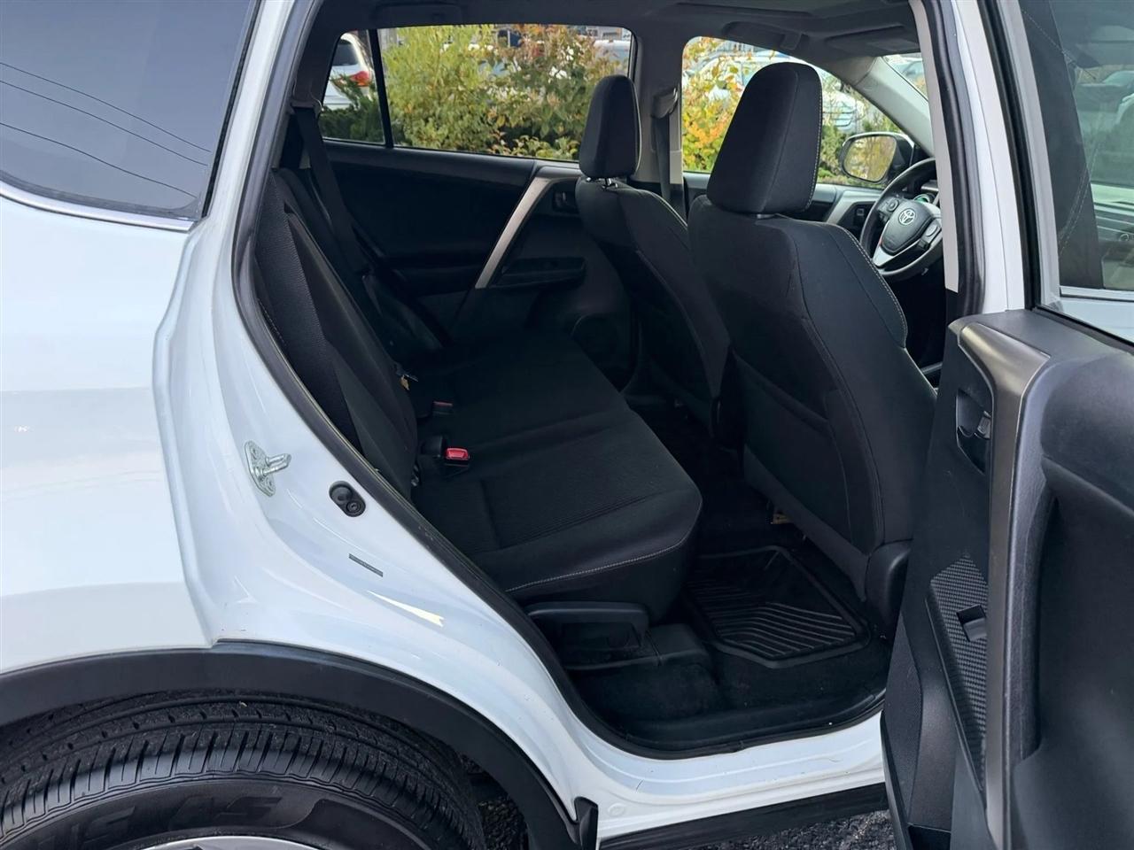 Toyota RAV4 XLE AWD 2013