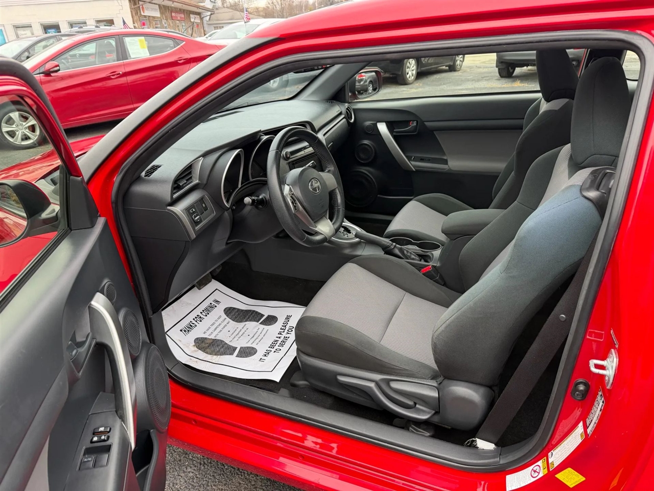 Scion tC Sports Coupe 6-Spd AT 2015