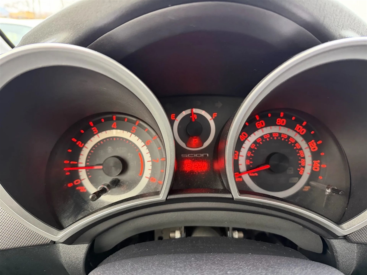 Scion tC Sports Coupe 6-Spd AT 2015