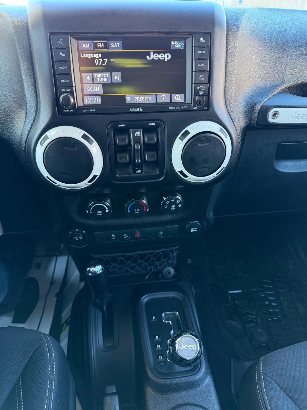 Jeep Wrangler Unlimited Sahara 4WD 2016