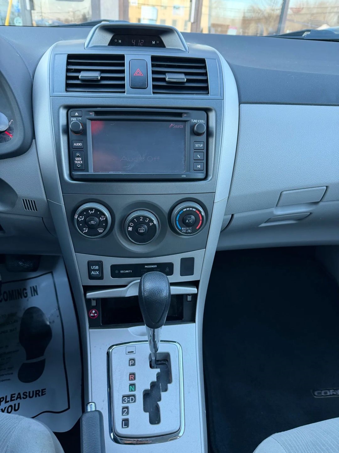 Toyota Corolla LE 4-Speed AT 2013