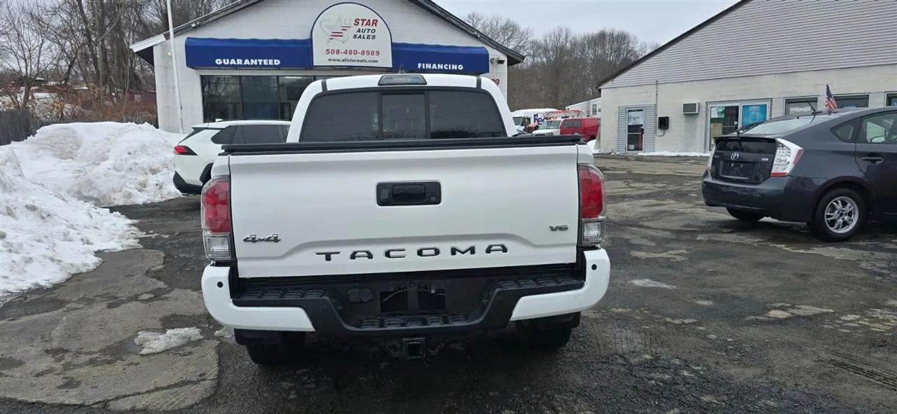 Toyota Tacoma Limited Double Cab V6 6AT 4WD 2016