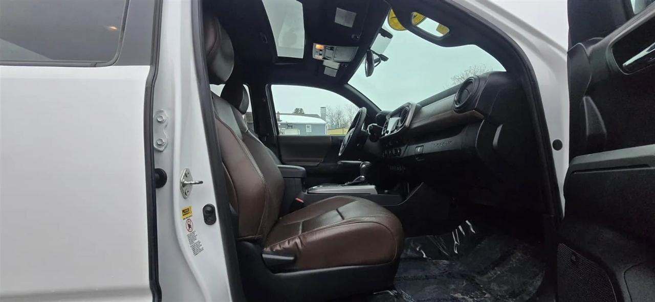 Toyota Tacoma Limited Double Cab V6 6AT 4WD 2016